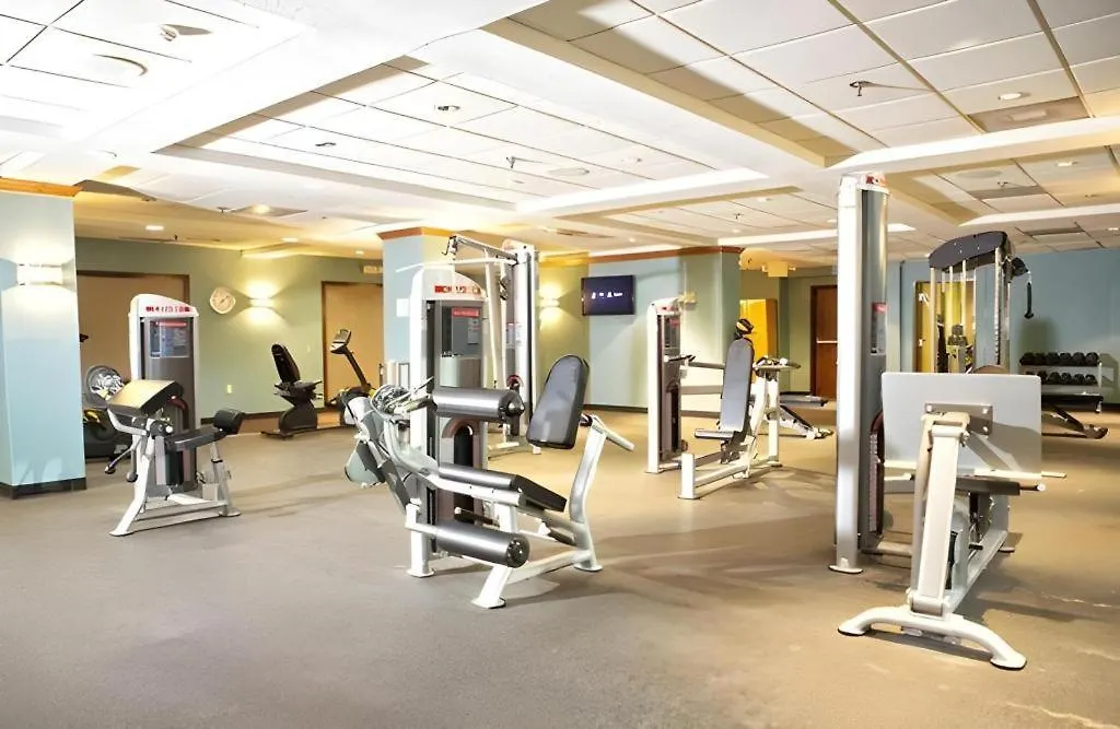 Clarion Hotel & Suites Conference Center Memphis Airport 3*,