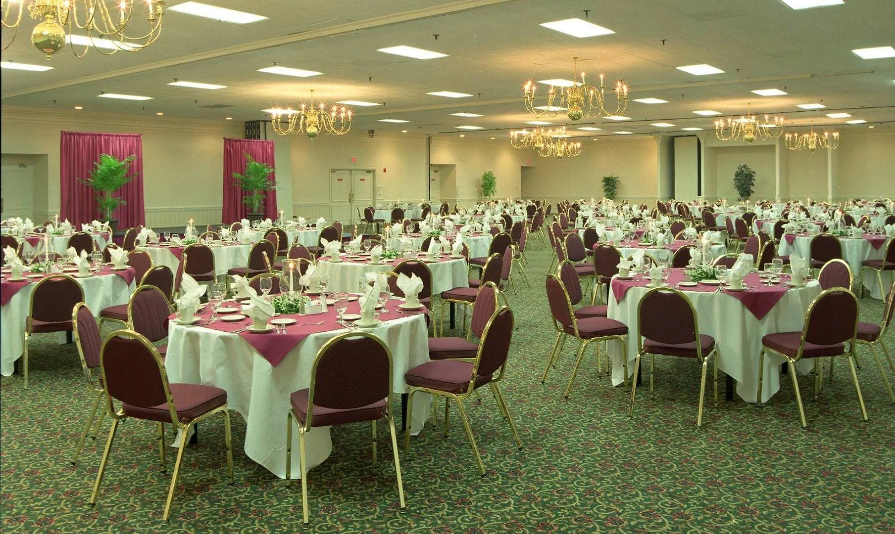 ***  Clarion Hotel & Suites Conference Center Memphis Airport United States