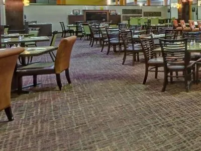 Clarion Hotel & Suites Conference Center Memphis Airport