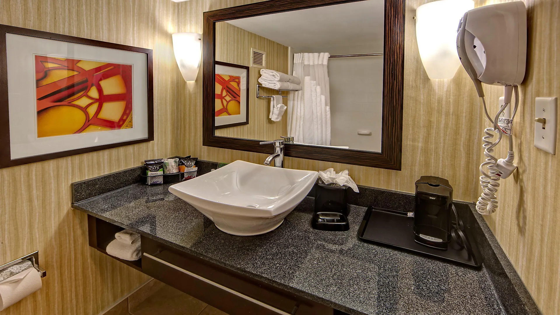 Clarion Hotel & Suites Conference Center Memphis Airport