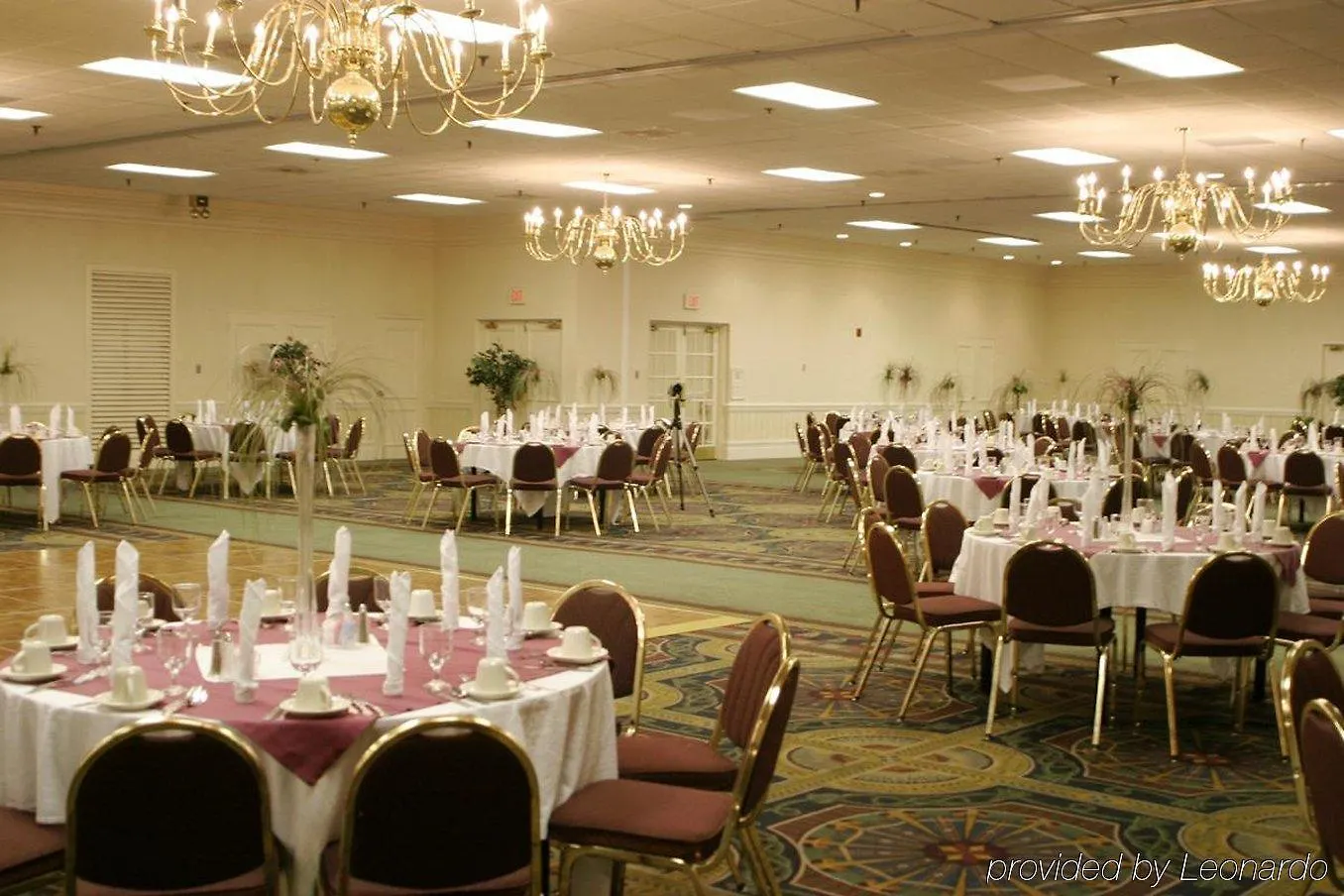 ***  Clarion Hotel & Suites Conference Center Memphis Airport Amerikai Egyesült Államok