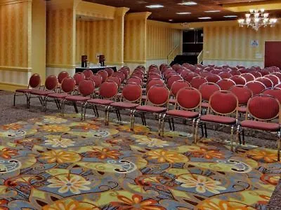 Clarion Hotel & Suites Conference Center Memphis Airport