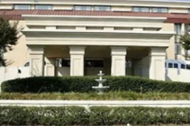 Clarion Hotel & Suites Conference Center Memphis Airport